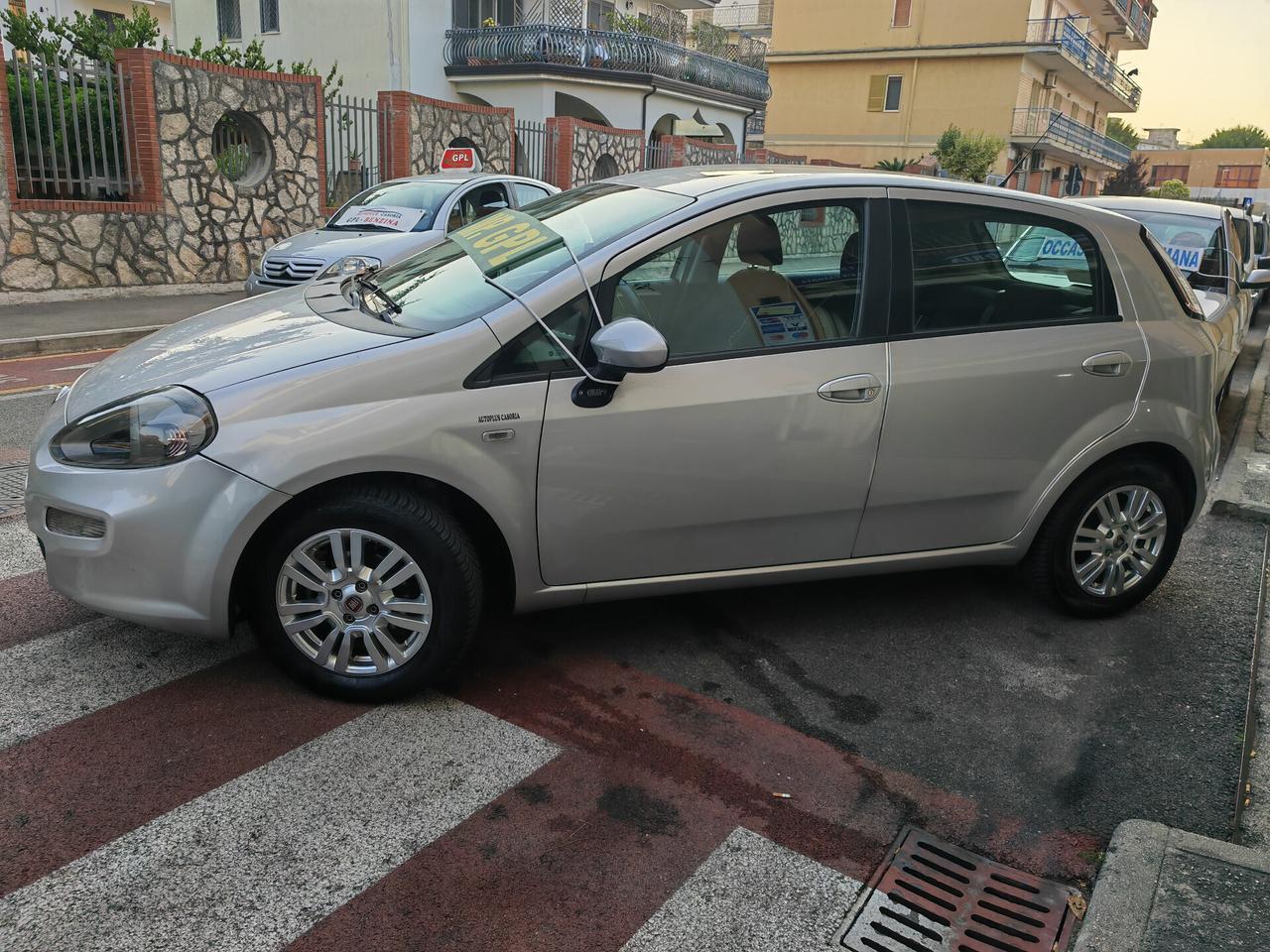 FIAT GRANDE PUNTO 1.4 BENZINA GPL CV77 KW57
