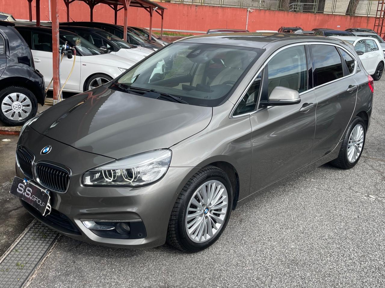218d Active Tourer Luxury-STRAFULL -UNIPRO-RATE