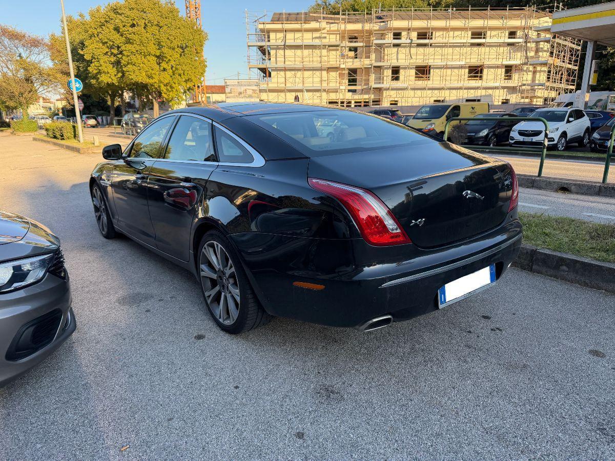 JAGUAR - XJ - 3.0D V6 Premium Luxury