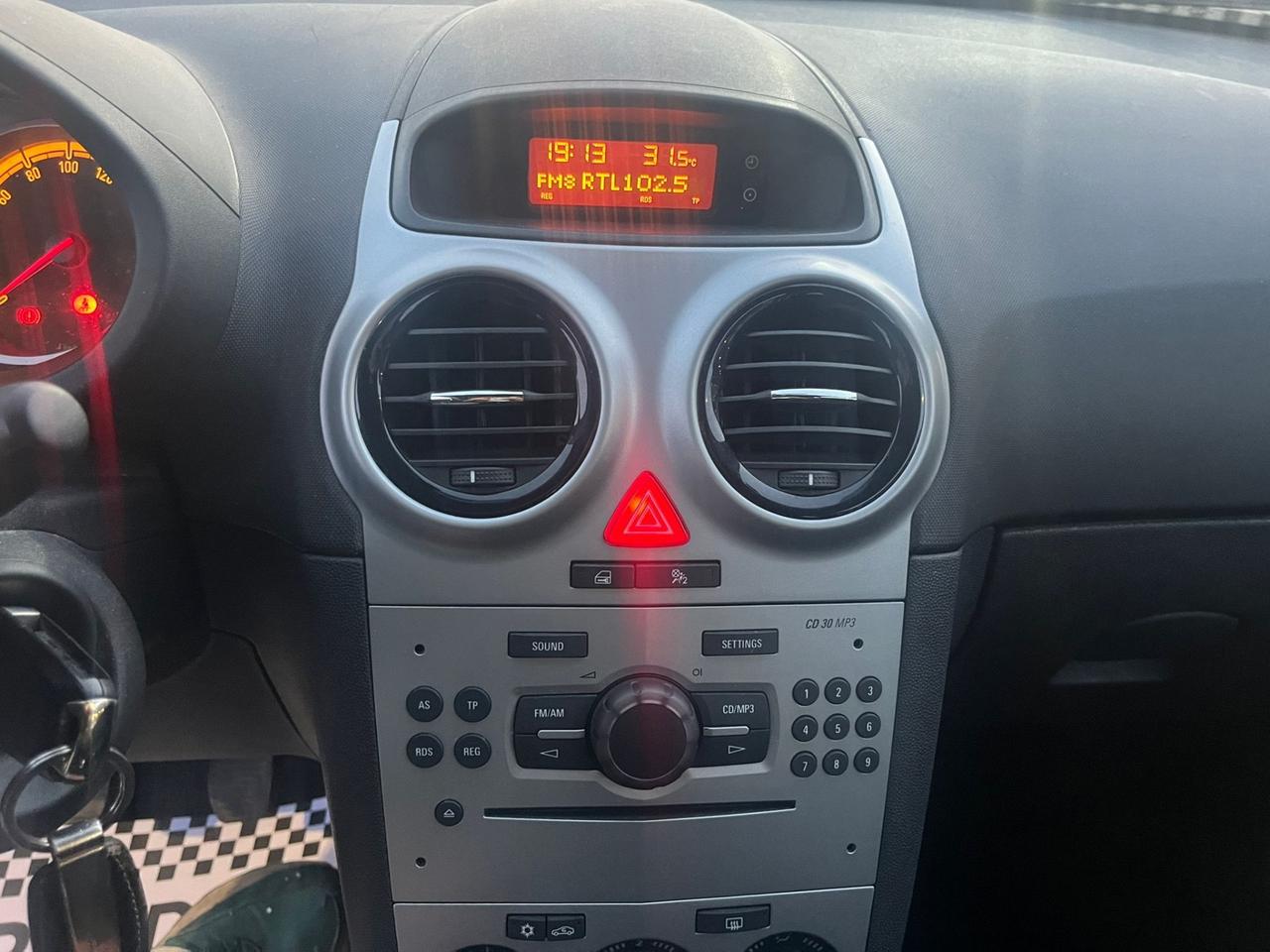 Opel Corsa 1.2 3 porte Elective Unipro 2012