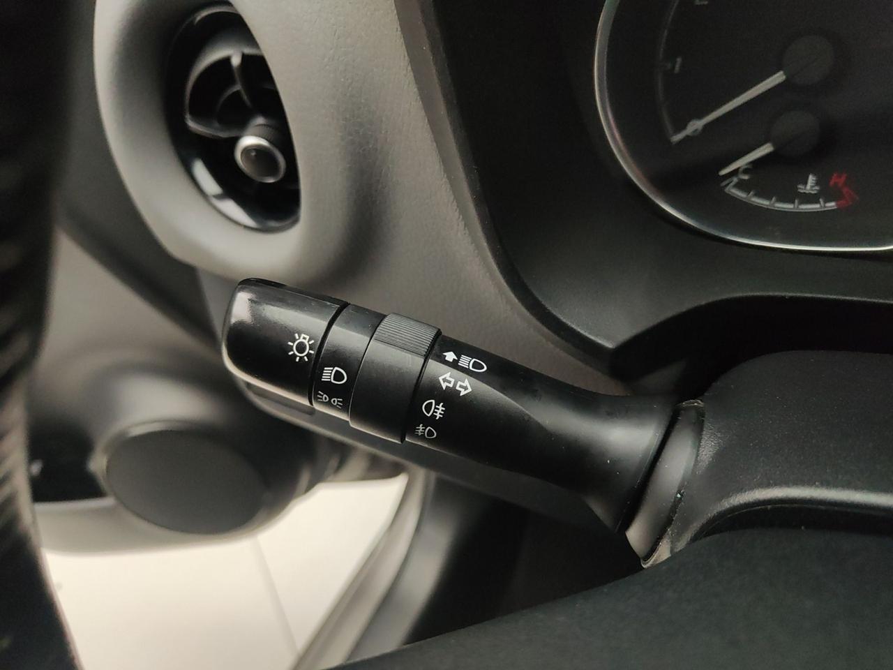 TOYOTA Yaris III 2017 1.0 69CV ACTIVE 5P