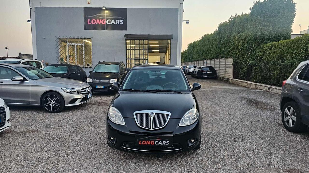 Lancia Ypsilon 1.3 MJT 75 CV Platinum Neopatentati