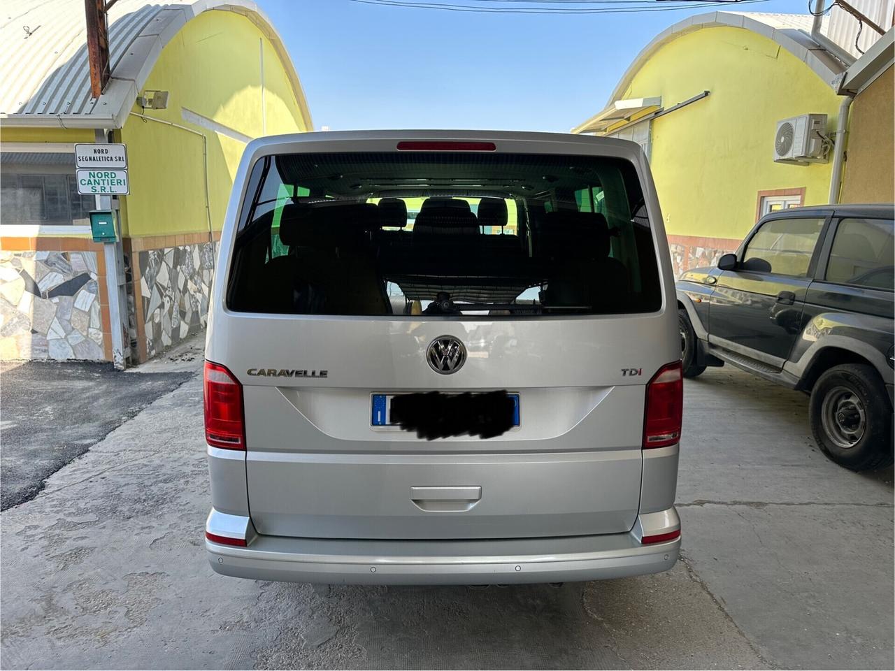 VW Caravelle 2.0 TDI DSG Passo Lungo 9P. garanzia