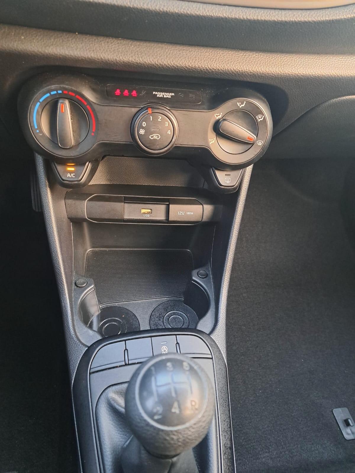 Kia Picanto 1.0 12V 5 porte Urban