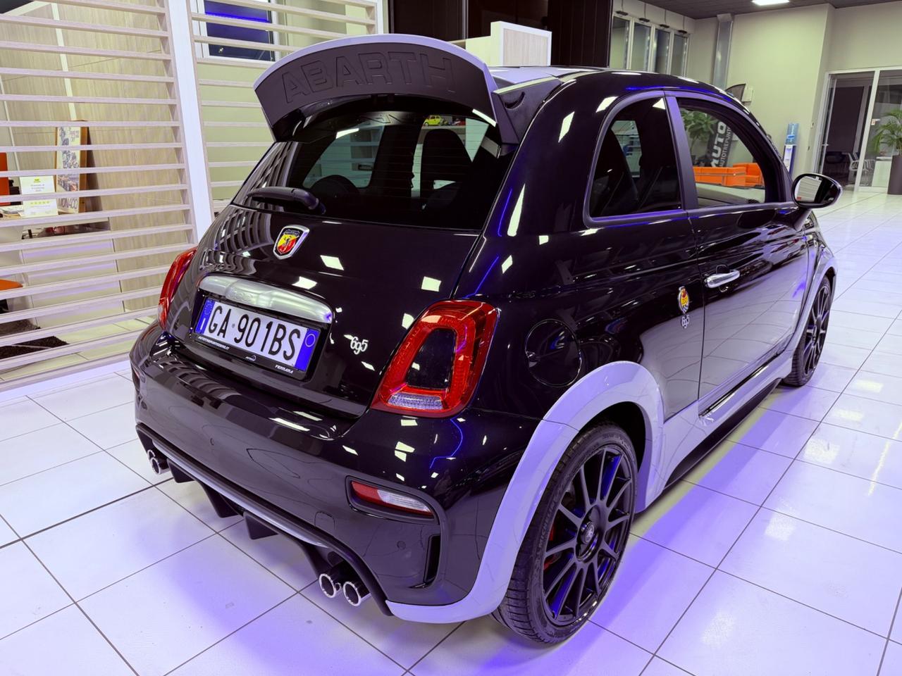 Abarth 695 1.4 Turbo T-Jet 180 CV 70° Anniversario