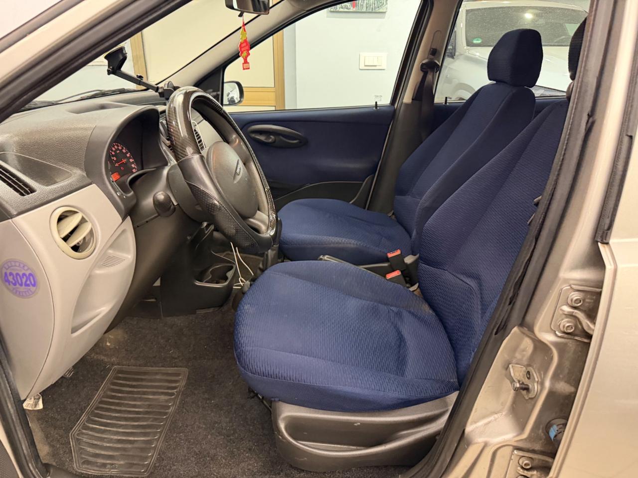 Punto 1.9 JTD 5 porte ELX