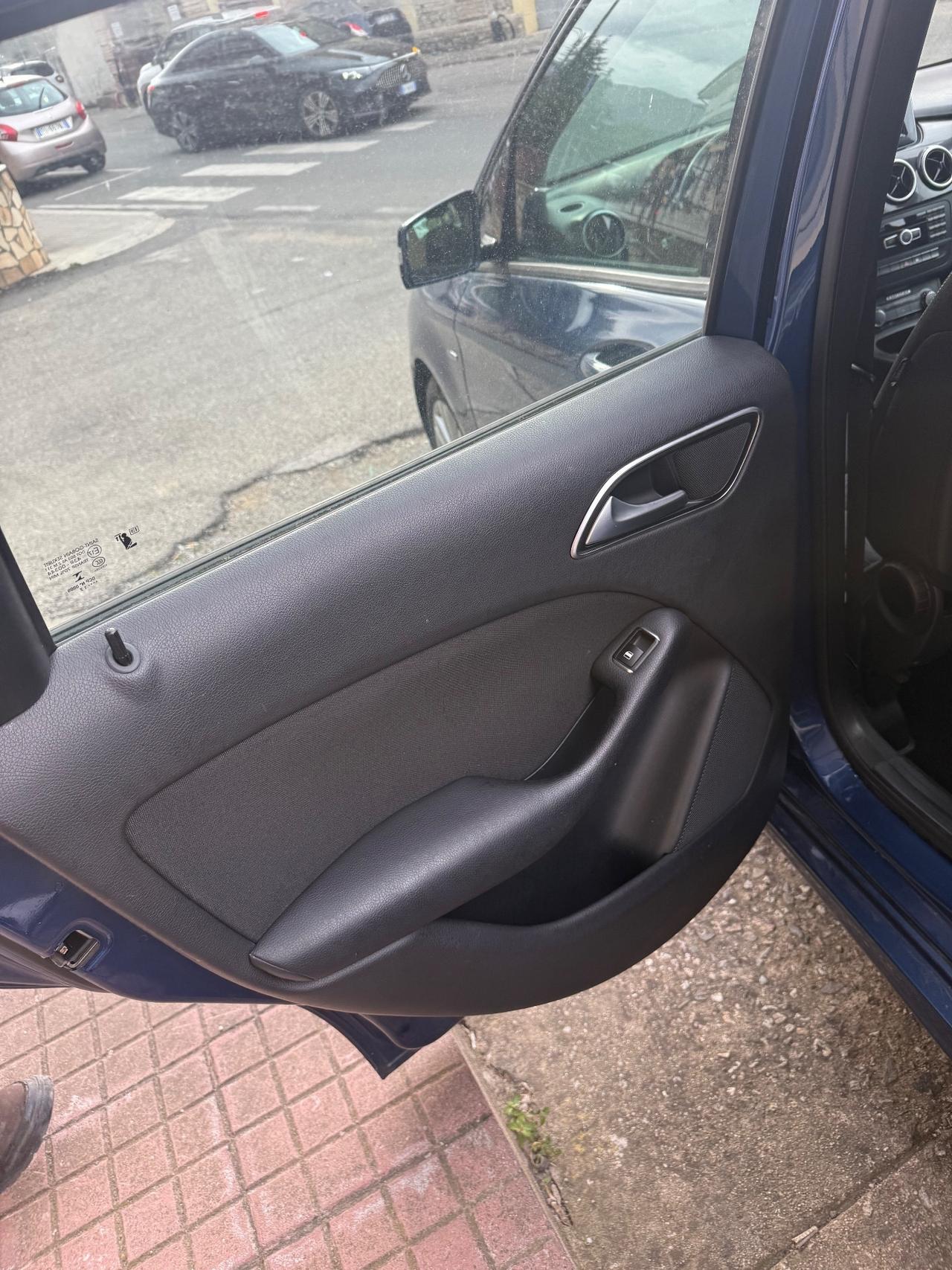 Mercedes-benz B 200 CDI BlueEFFICIENCY Premium