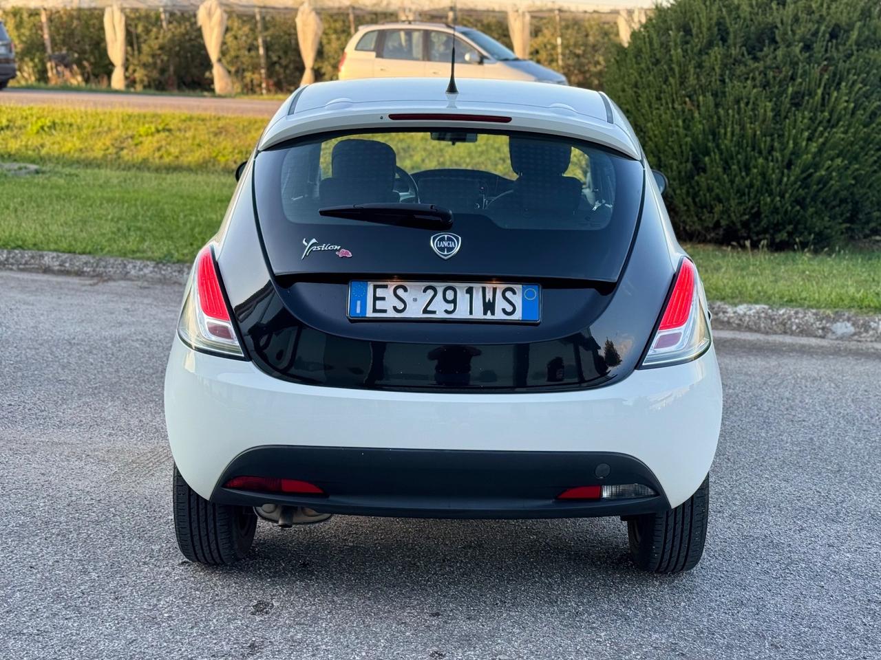 Lancia Ypsilon 1.2 GPL Ecochic Elefantino 2014