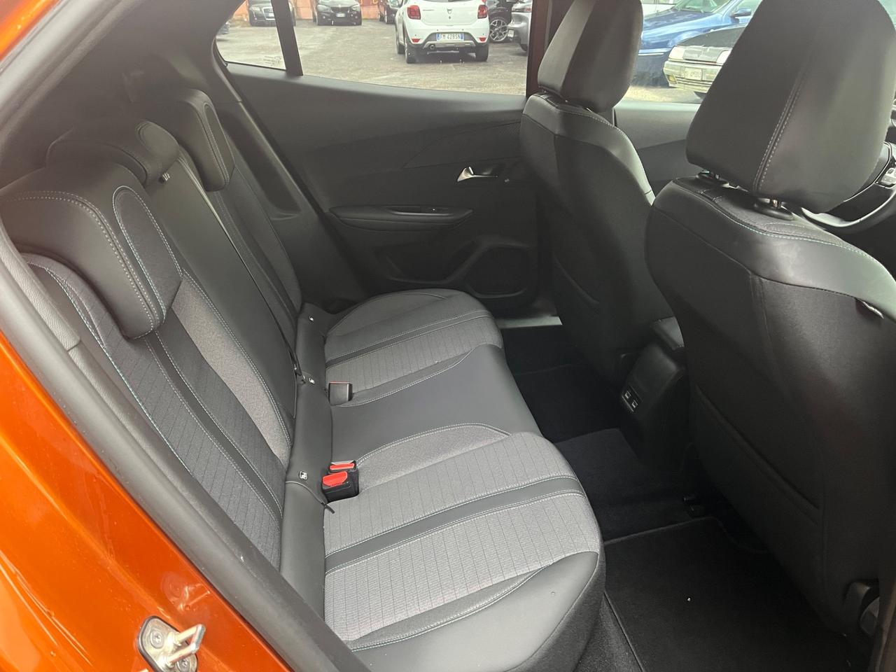 Peugeot 2008 BlueHDi 130 EAT8 Allure-Km101000-