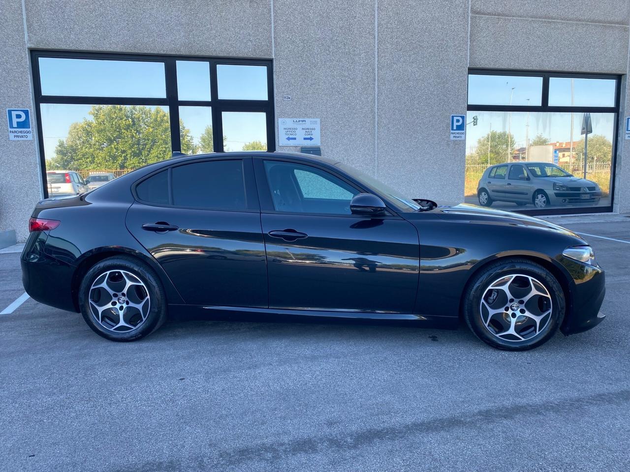 Alfa Romeo Giulia 2.2 Turbodiesel 190 CV AT8 Super Business