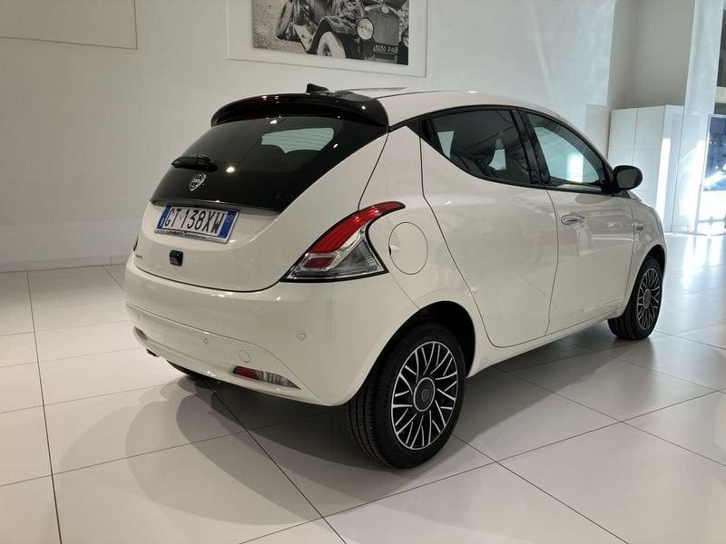 Lancia Ypsilon Ypsilon 1.0 FireFly 5 porte S&S Hybrid Platino