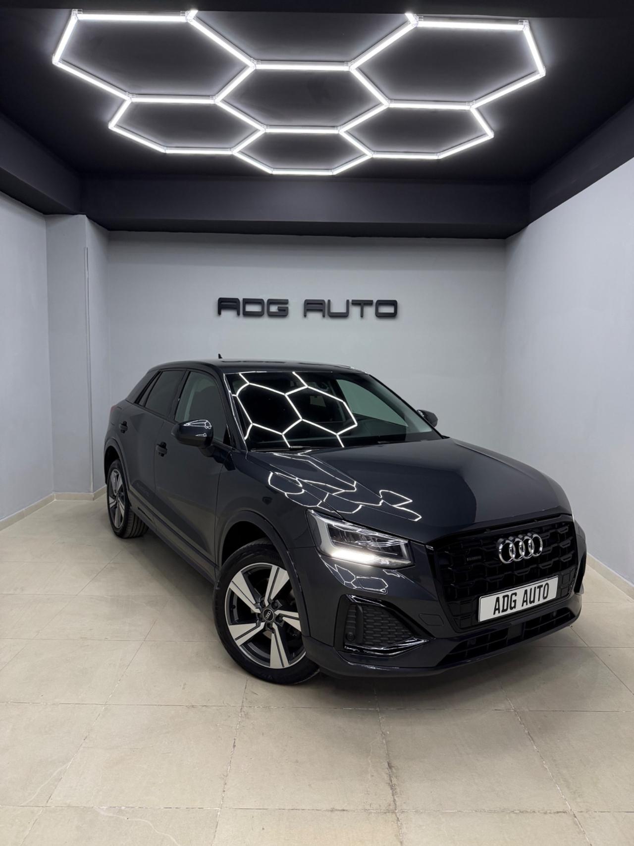 Audi Q2 35 TDI quattro S tronic Identity Black