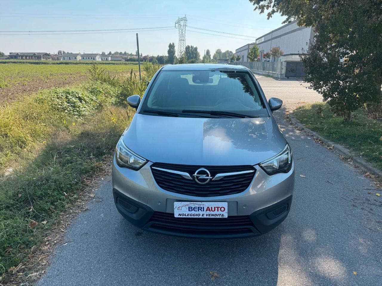 Opel Crossland X adatta neopatentati
