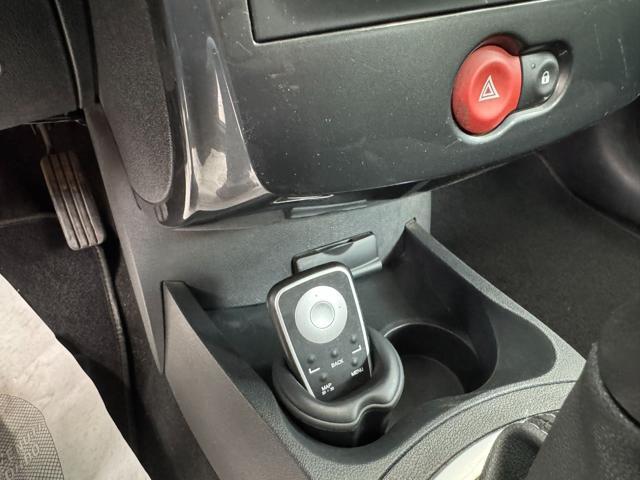 RENAULT Clio 1.2 16V SporTour Dynamique