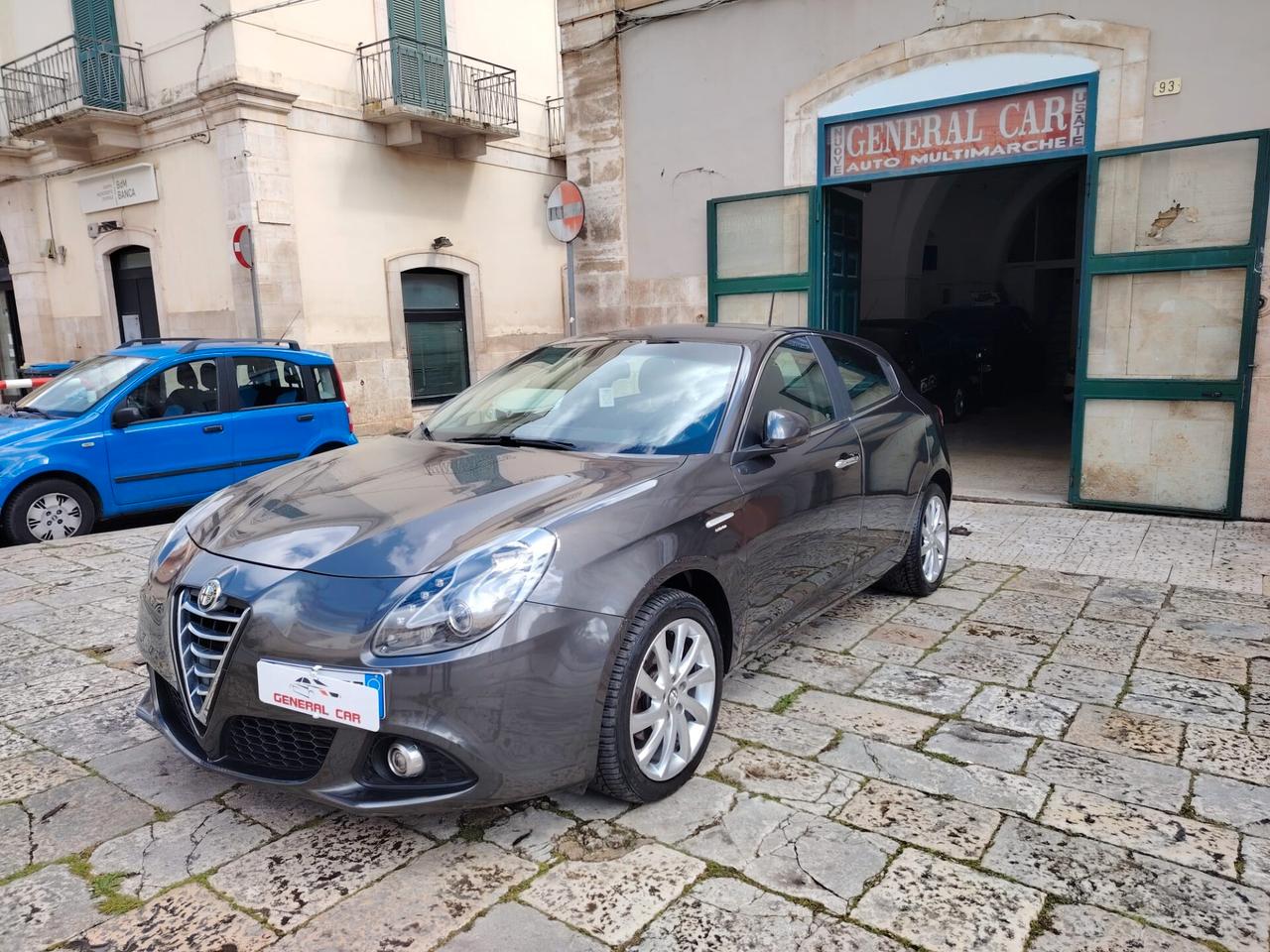 Alfa Romeo Giulietta 1.6 JTDm-2 120 CV Distinctive