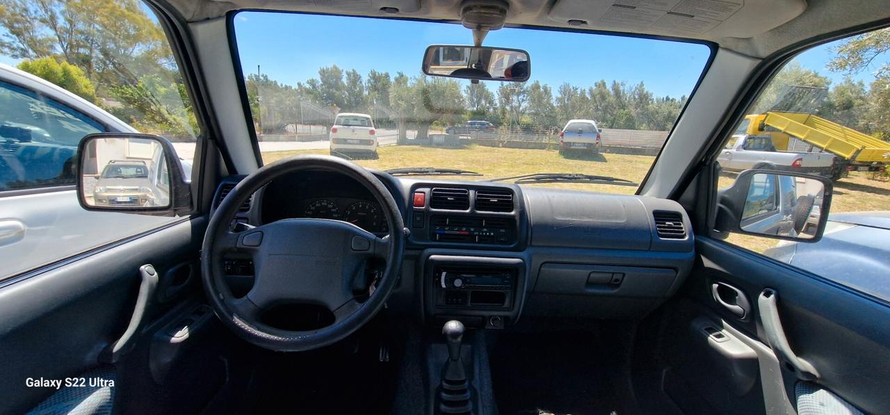 Suzuki Jimny 1.3i 16V cat 4WD JLX