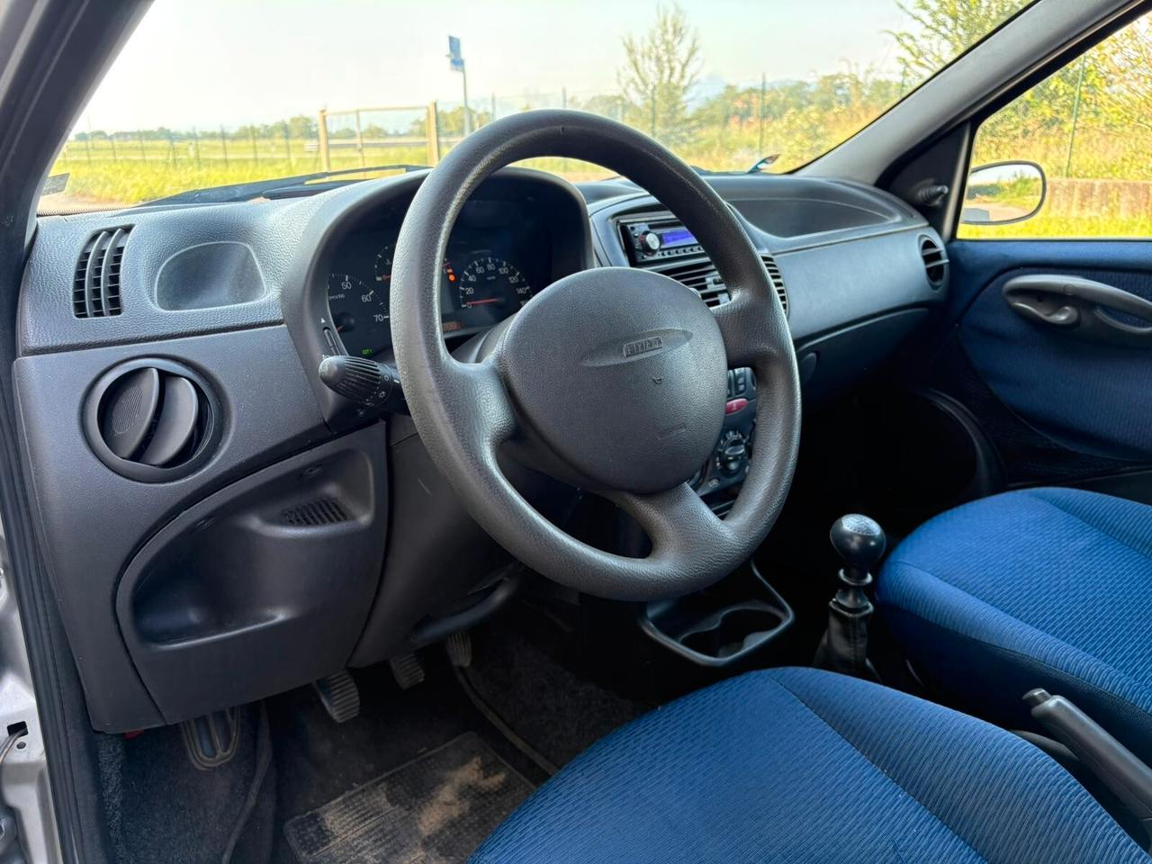 Fiat Punto 1.2i cat 5 porte NEOPATENTATI