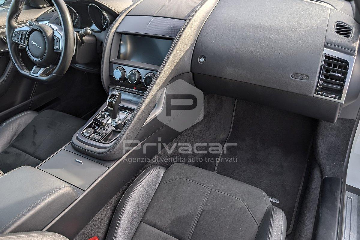 JAGUAR F-Type 2.0 aut. Coupé R-Dynamic