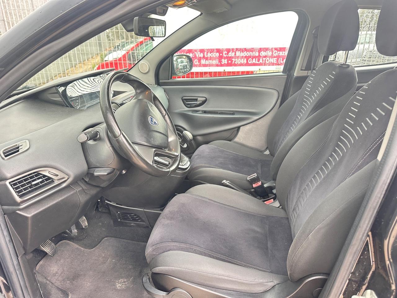 Lancia Ypsilon 1.2 69 CV 5 porte -mod.2012