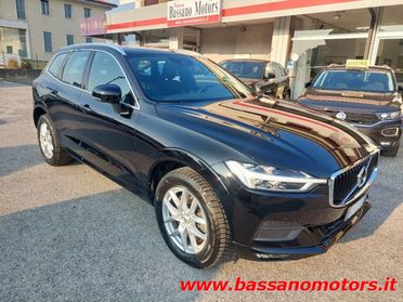 VOLVO XC60 B4 (d) AWD Geartronic Momentum Pro