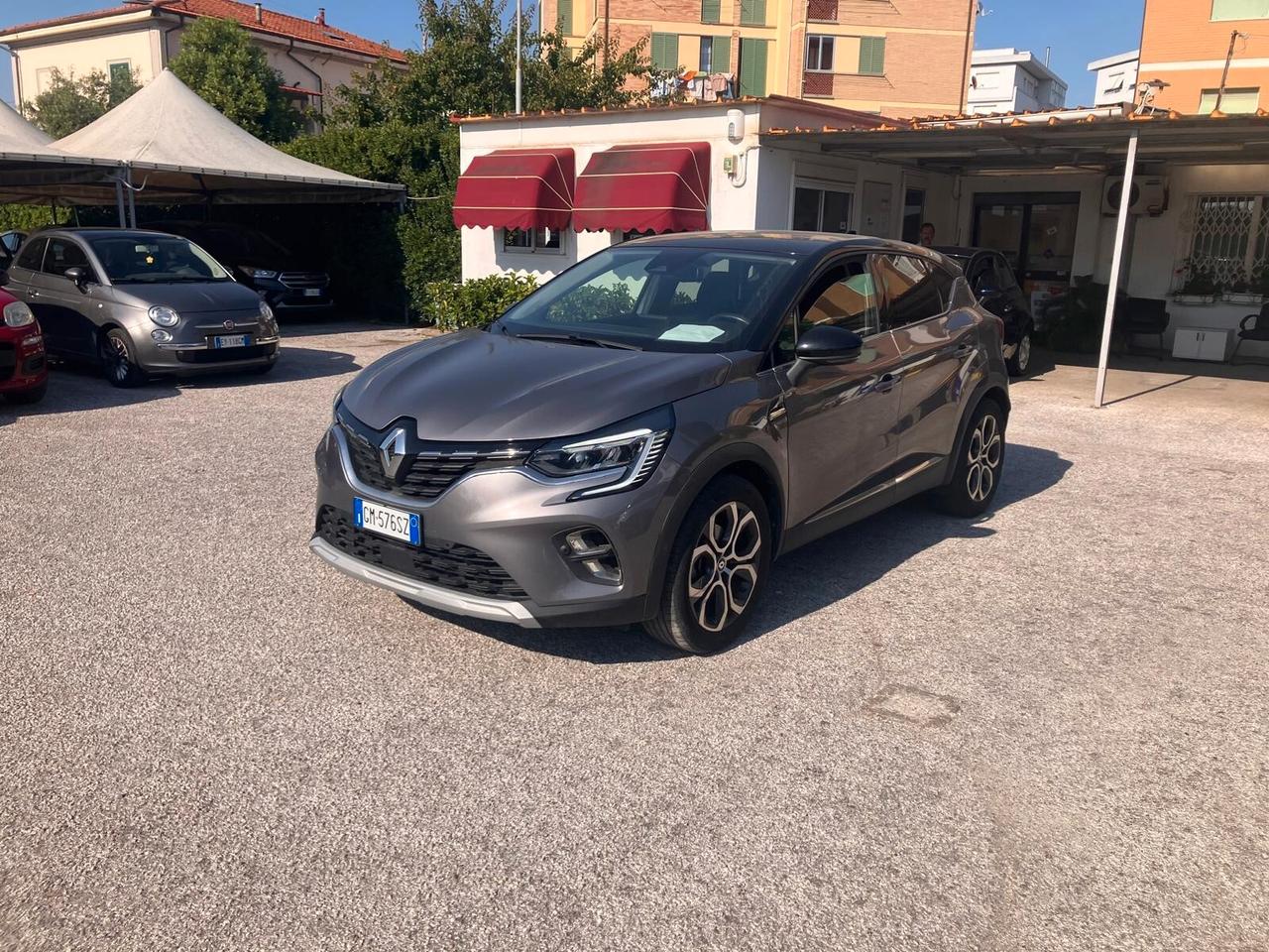 RENAULT CAPTUR 1.6 Hybrid 145cv Techno Fast Track