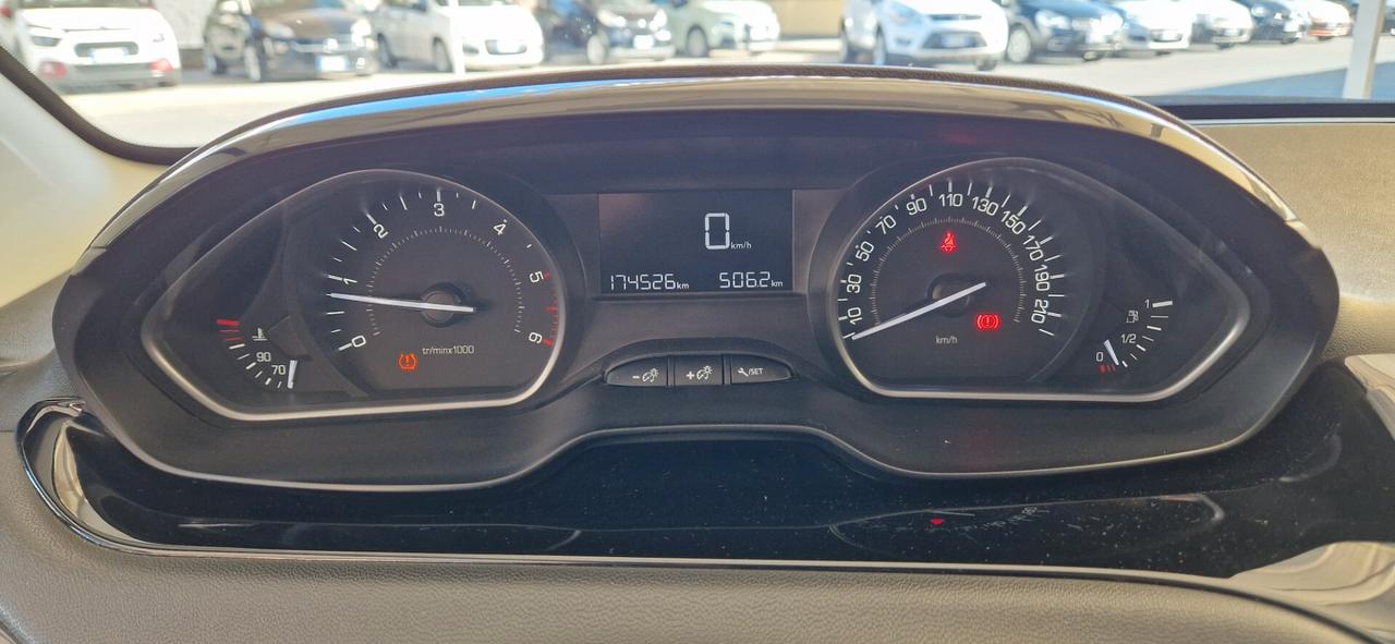 Peugeot 208 1.4 HDi 68cv Allure