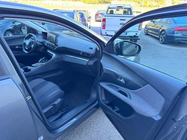 PEUGEOT 3008 130cv EAT8 ALLURE IVA ESPOSTA LEGGE 104