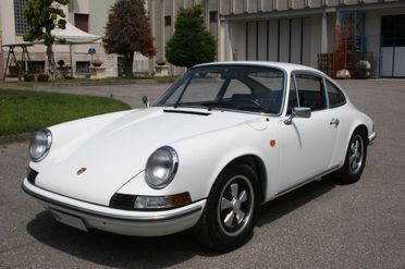 PORSCHE 911 T 2.4 coupe