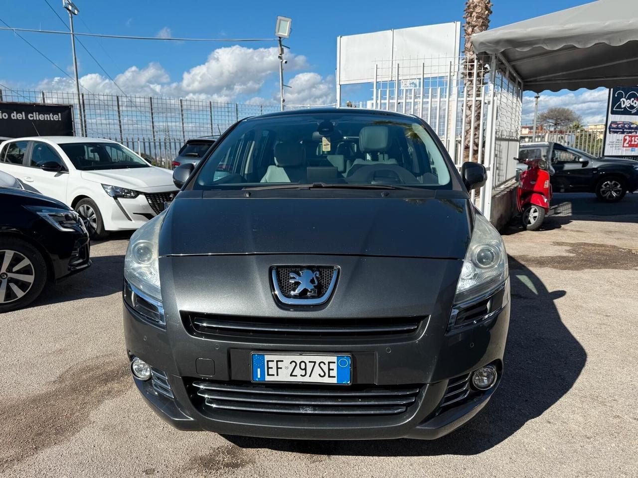 PEUGEOT 5008 1.6 112CV AUTOMATICO FULL TETTO