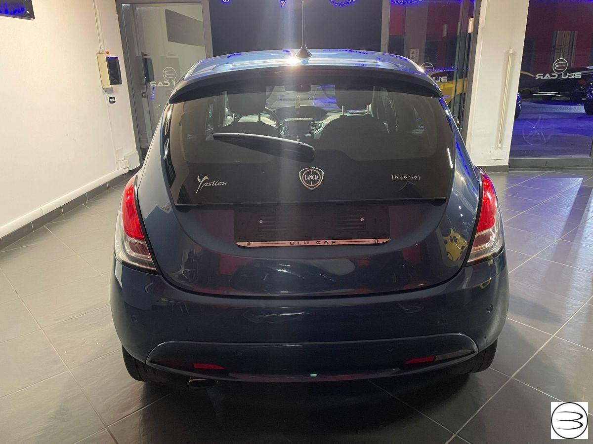 LANCIA - Ypsilon - 1.0 FireFly 5p.S&S Hybrid Silver