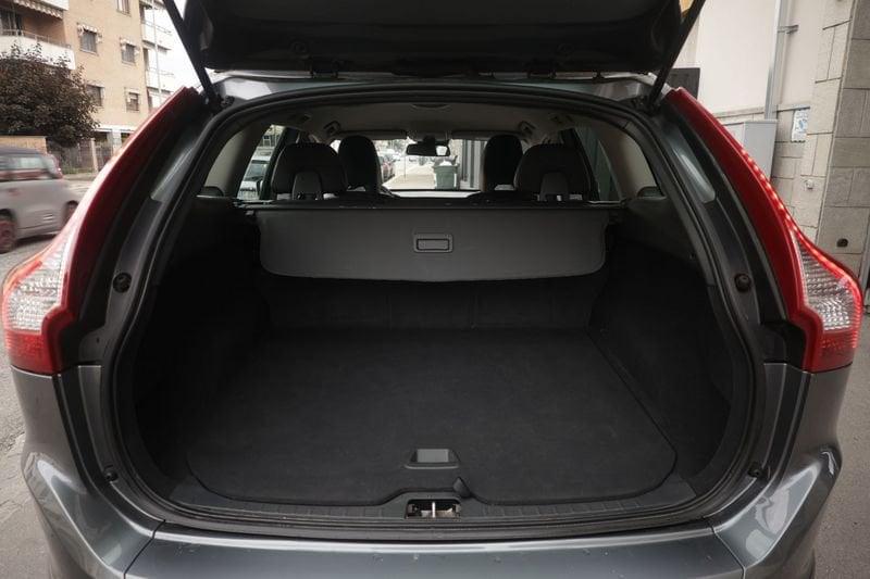 Volvo XC60 Volvo XC60 D4 AWD Geartronic Momentum 190CV Unicoproprietario