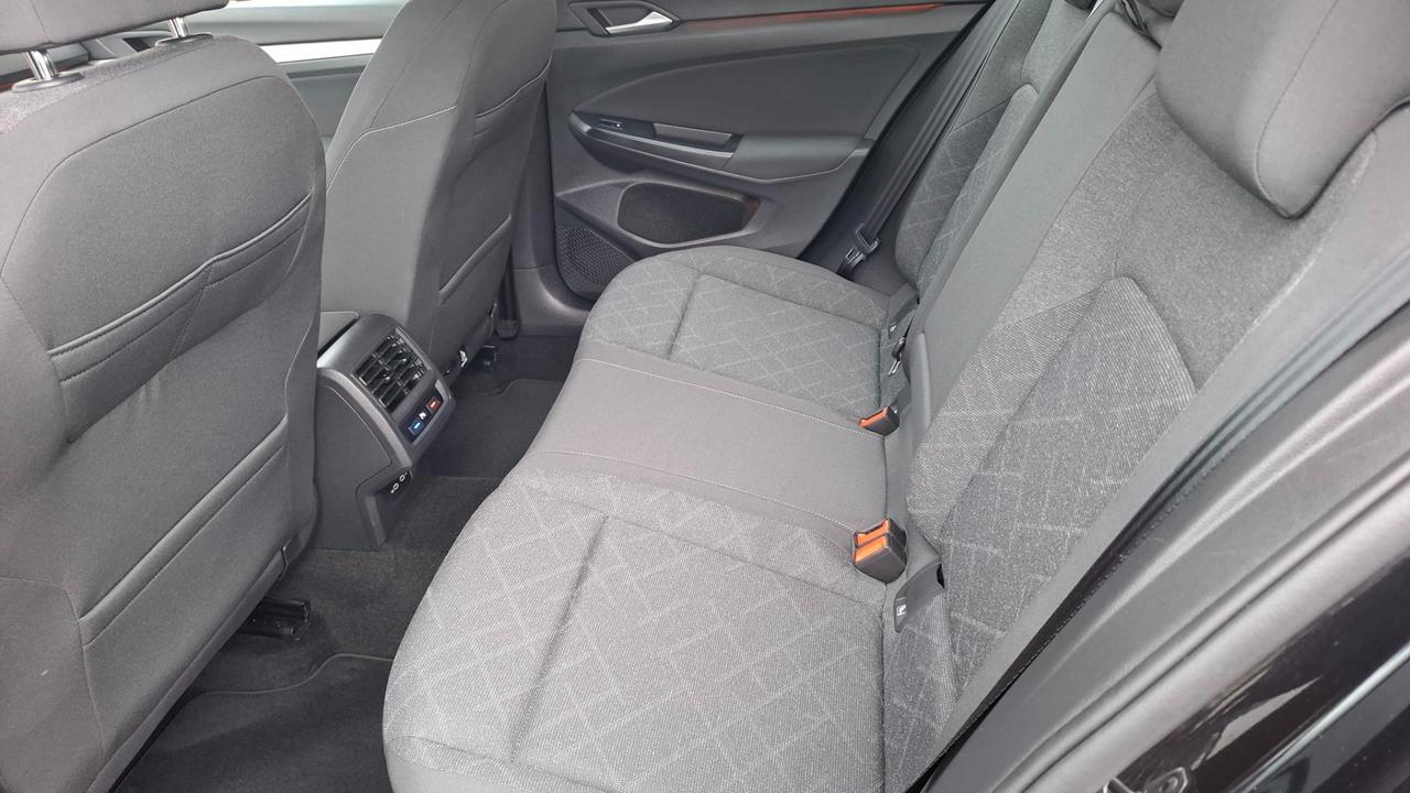 Volkswagen Golf 1.5 etsi evo Life 150cv dsg