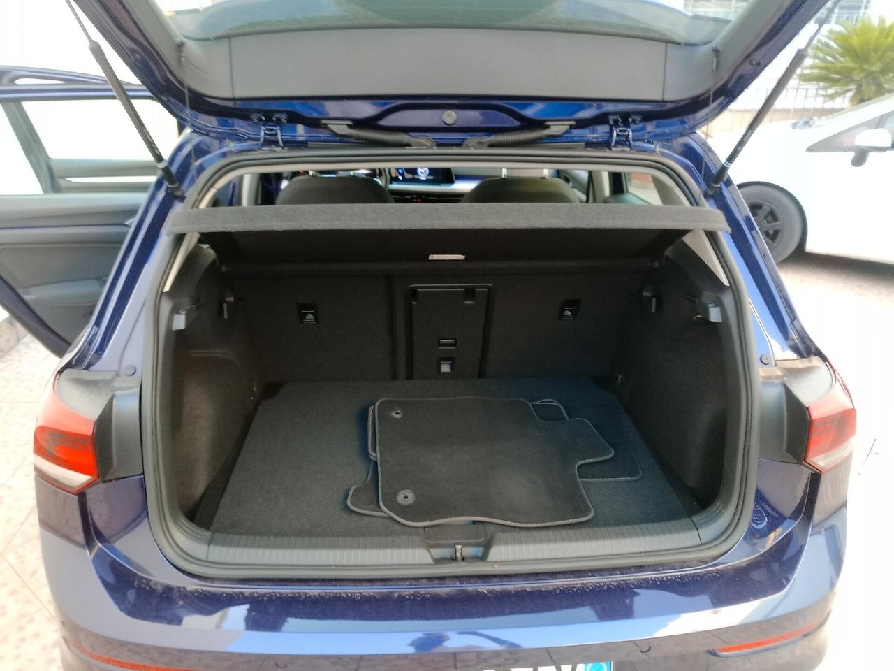 Volkswagen Golf 1.0 TSI EVO Life