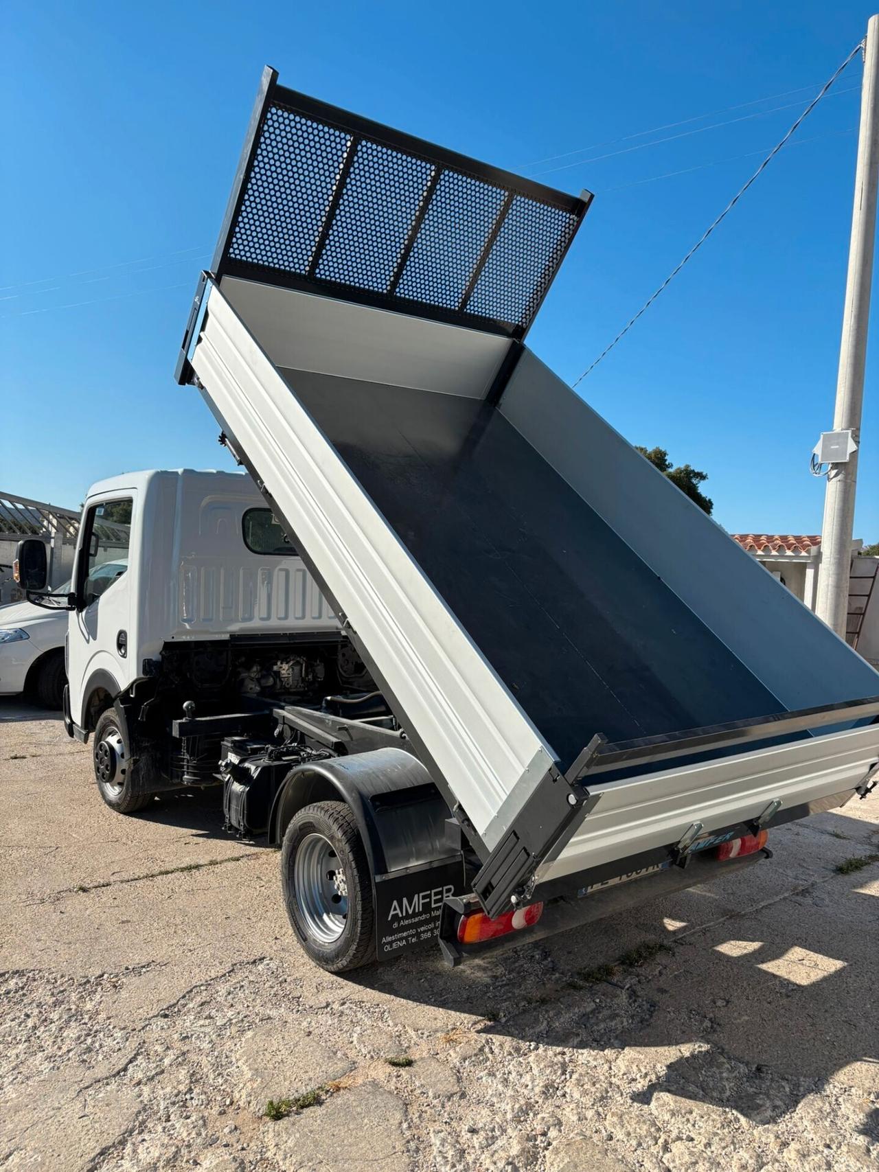 Renault Maxity / Nissan NT400 Cabstar 3.0 RIBALTABILE TRILATERALE