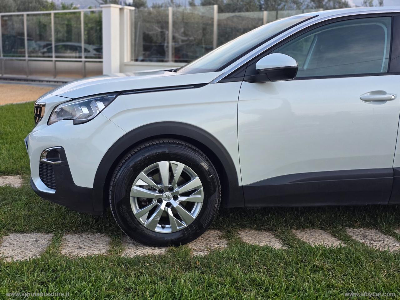 PEUGEOT 3008 BlueHDi 130 S&S EAT8 Business