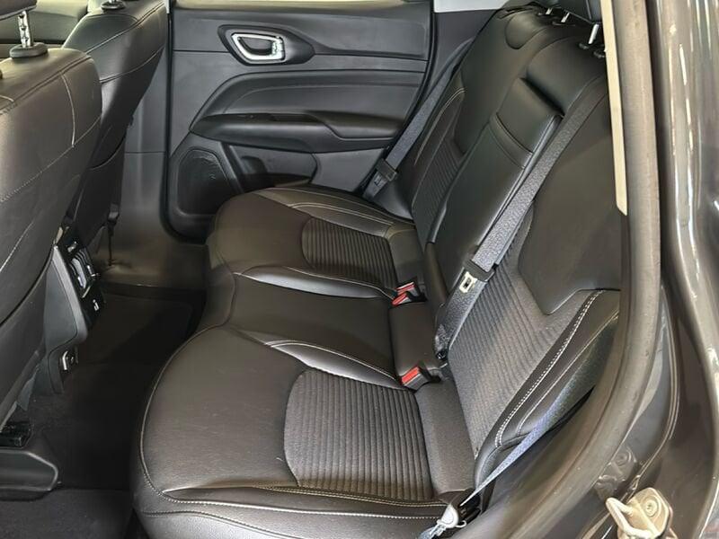 Jeep Compass e-Hybrid 1.5 Turbo MHEV Limited DDCT