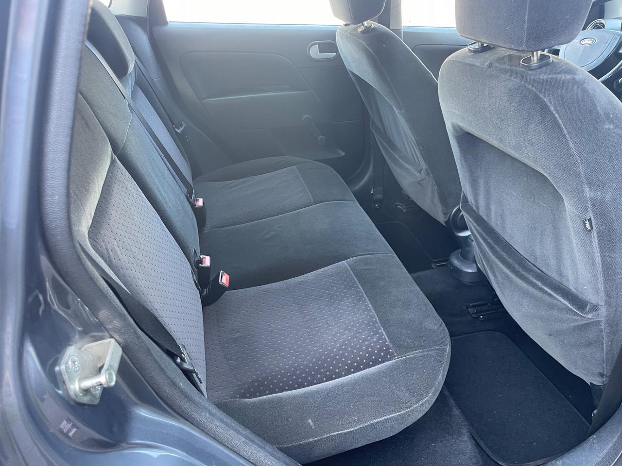 Ford Fiesta 1.2 16V 5p.Ghia euro4 neopatentati