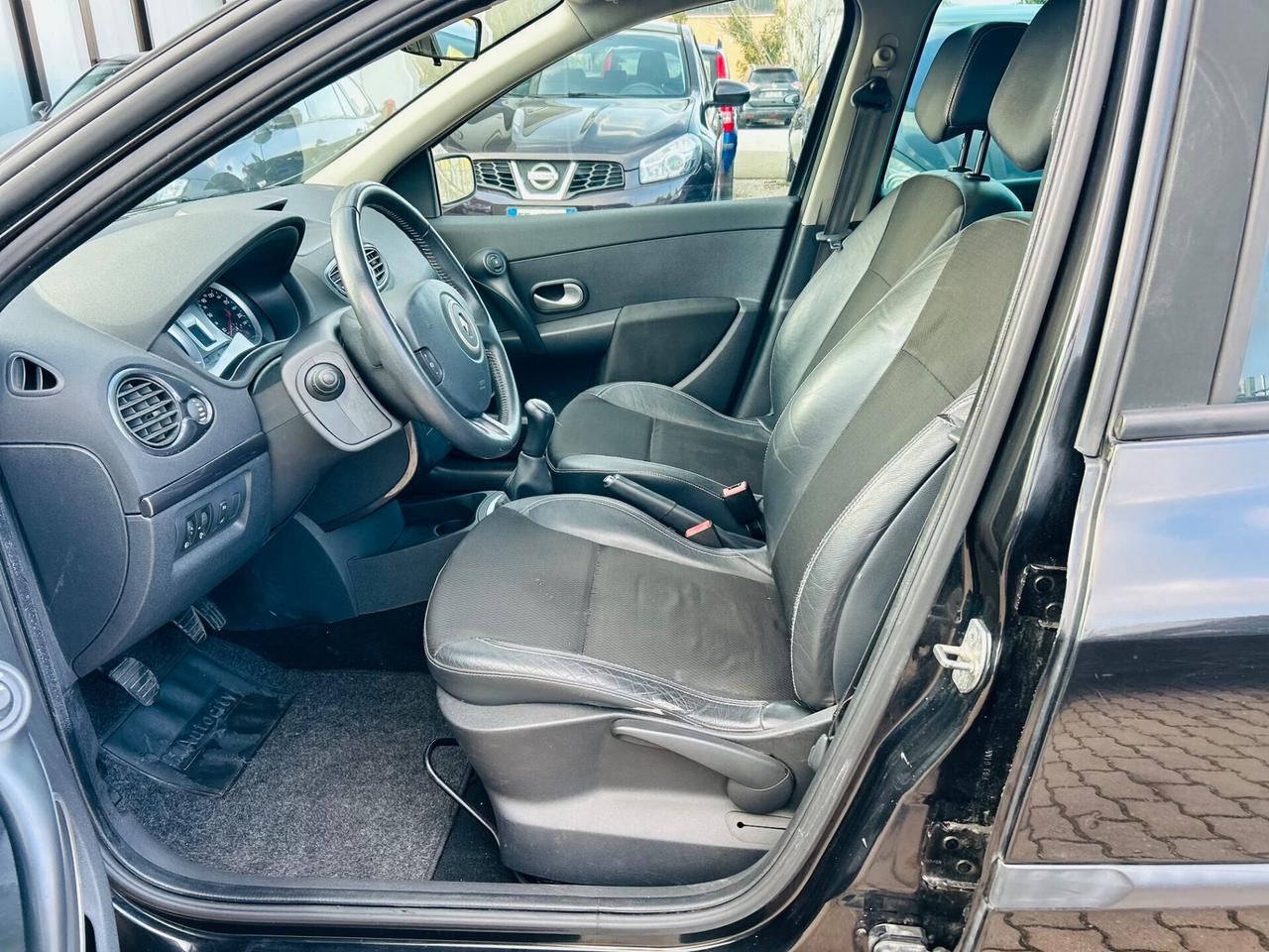 Renault Clio 1.2 16V 5 porte Le Iene