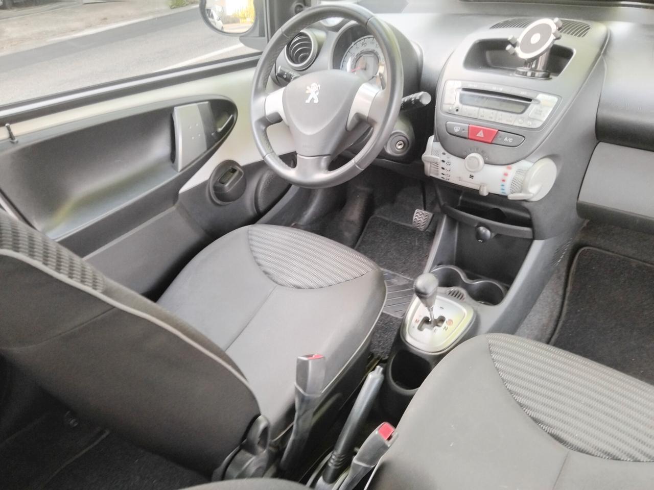 Peugeot 107 1.0 68CV 5p. Active CAMBIO AUTOMATICO X NEO PATENTATI A 2.999 EU