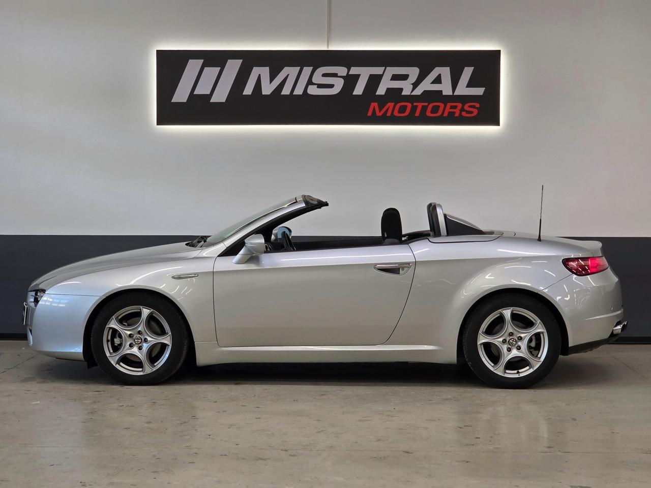 Alfa Romeo Spider 2.2 JTS 6500 KM !!!