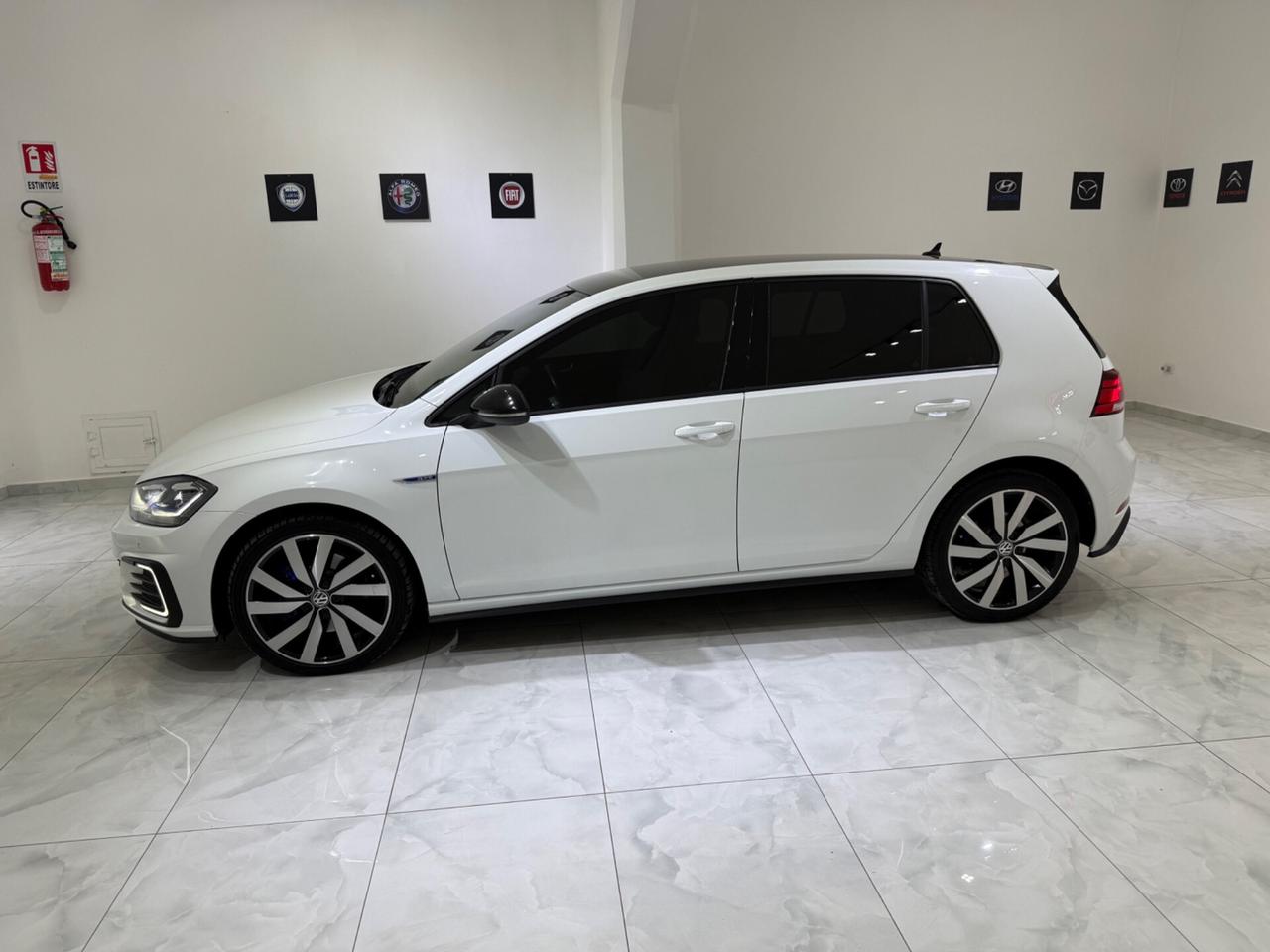 VOLKSWAGEN GOLF GTE UNICO PROPRIETARIO