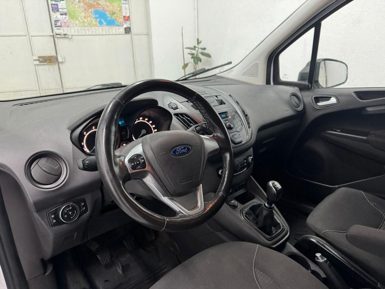 Ford transit courier 1,5 tdci 75 CV