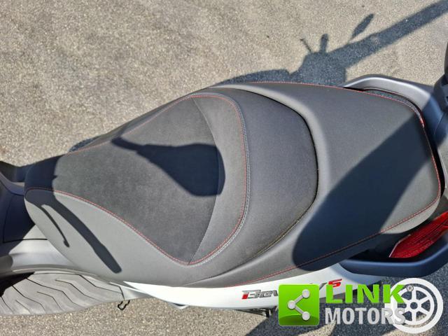PIAGGIO Beverly 400 S E. E S