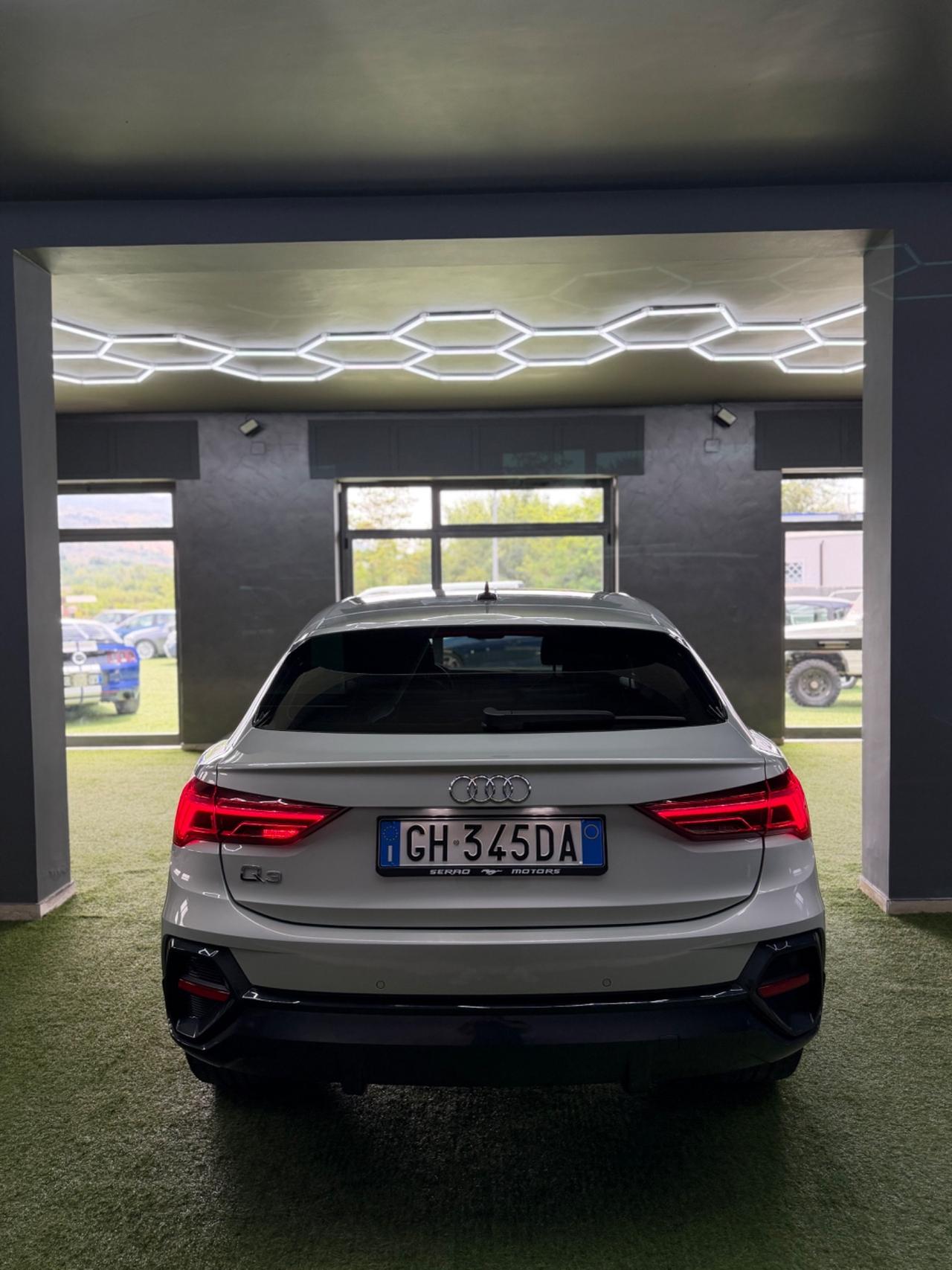 Audi Q3 SPORTBACK 35 TDI Business Plus
