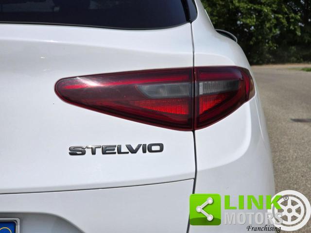 ALFA ROMEO Stelvio 2.2d 210 CV AWD Veloce Tetto Gancio Traino