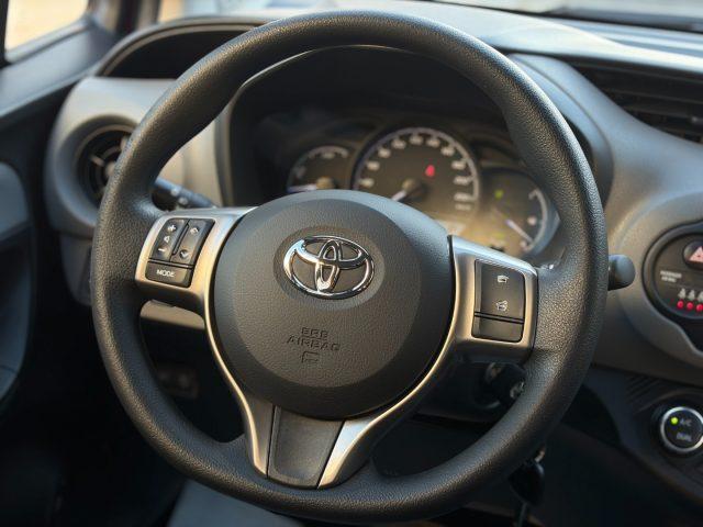 TOYOTA Yaris 1.5 Hybrid Cool