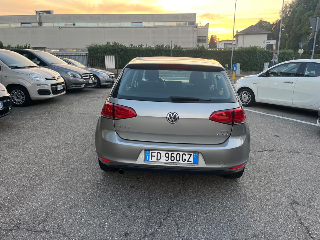 Volkswagen Golf VII/ 1.6TDI/110CV/neopatentati/Euro6B/unico proprietario/5Porte e 5Posti