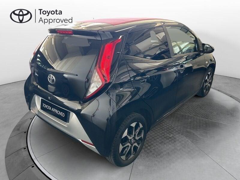 Toyota Aygo Connect 1.0 VVT-i 72 CV 5 porte x-wave