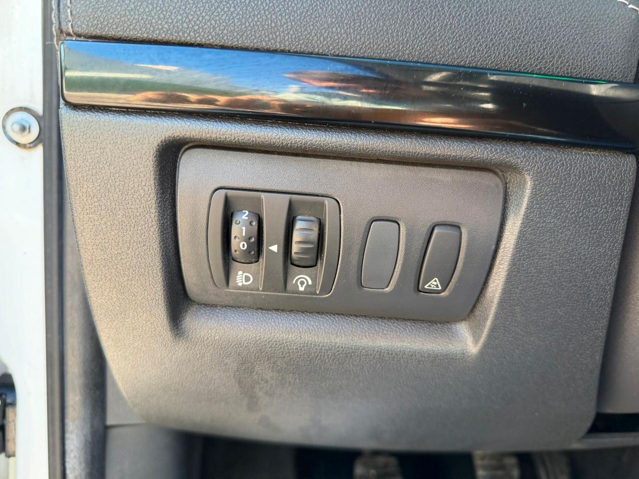 Renault Clio 1.2 16V 5 porte Live! - Anno 2011 - NEOPATENTATO