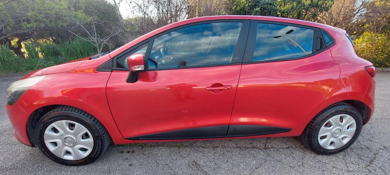 CLIO 1,2 GPL DI SERIE SCADENZA BOMBOLE NEL 2035-X NEOPATENTATI IMPECCABILE FULL